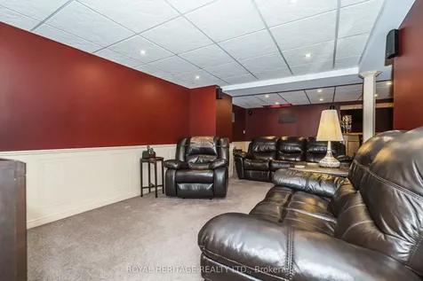 525 Sundown Crescent Pickering ON L1V 6A8