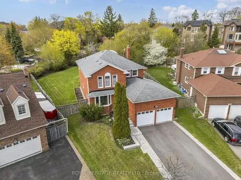 525 Sundown Crescent Pickering ON L1V 6A8