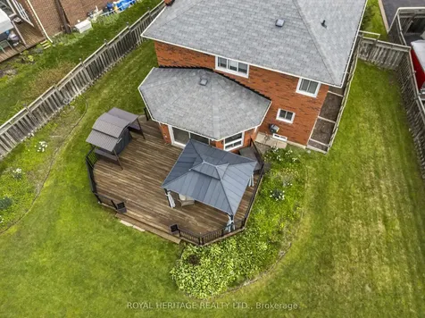 525 Sundown Crescent Pickering ON L1V 6A8