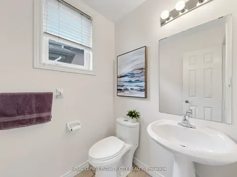 2 Don Morris Court Clarington ON L1C 5P7