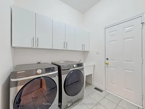 2 Don Morris Court Clarington ON L1C 5P7