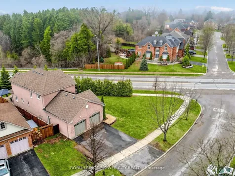 2 Don Morris Court Clarington ON L1C 5P7