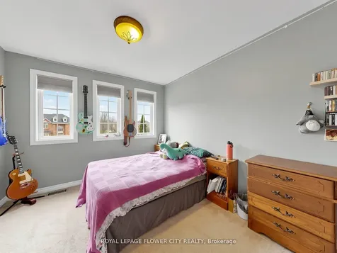 2 Don Morris Court Clarington ON L1C 5P7