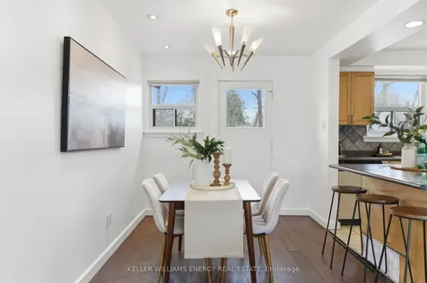 20 Ravenview Drive Toronto ON M1E 3M1