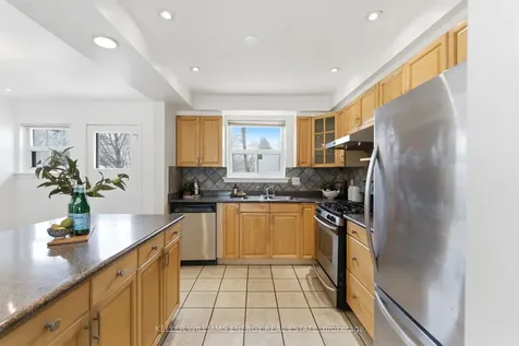 20 Ravenview Drive Toronto ON M1E 3M1