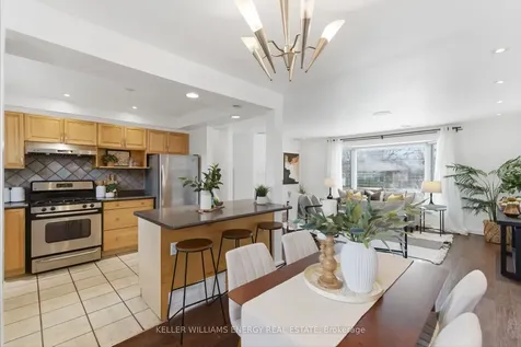 20 Ravenview Drive Toronto ON M1E 3M1