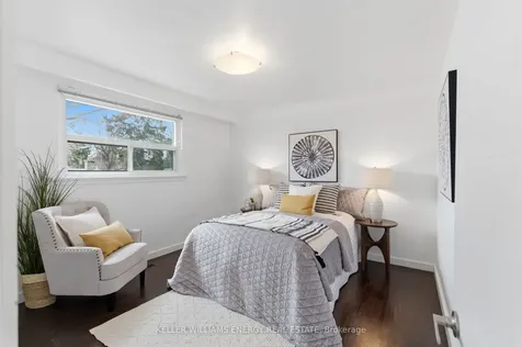 20 Ravenview Drive Toronto ON M1E 3M1