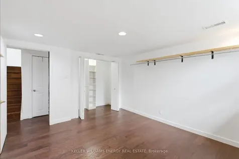 20 Ravenview Drive Toronto ON M1E 3M1