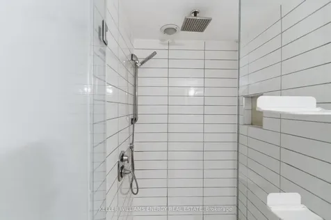 20 Ravenview Drive Toronto ON M1E 3M1