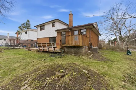 20 Ravenview Drive Toronto ON M1E 3M1