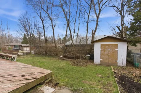 20 Ravenview Drive Toronto ON M1E 3M1