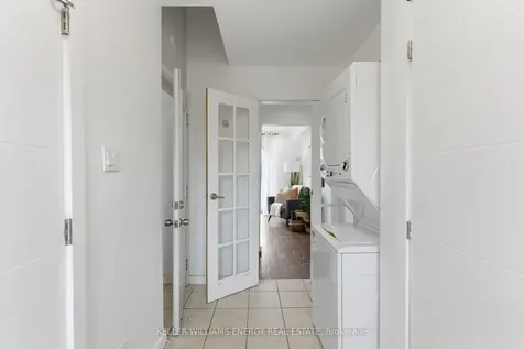 20 Ravenview Drive Toronto ON M1E 3M1