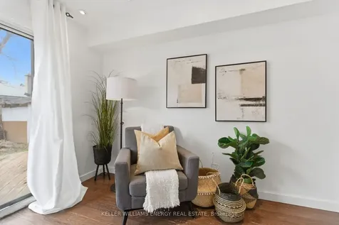 20 Ravenview Drive Toronto ON M1E 3M1