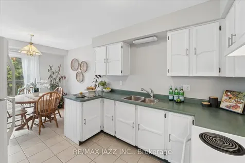 1360 Sunnybrae Crescent Oshawa ON L1H 8E5