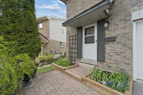 1360 Sunnybrae Crescent Oshawa ON L1H 8E5