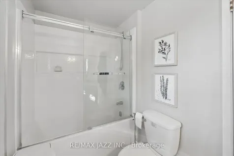1360 Sunnybrae Crescent Oshawa ON L1H 8E5
