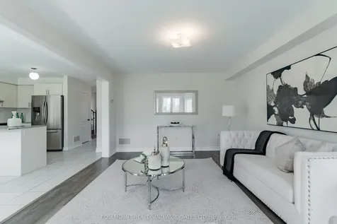 230 Bruce Cameron Drive Clarington ON L1C 0W3