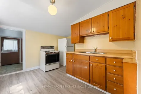 328 Donlands Avenue Toronto ON M4J 3R9