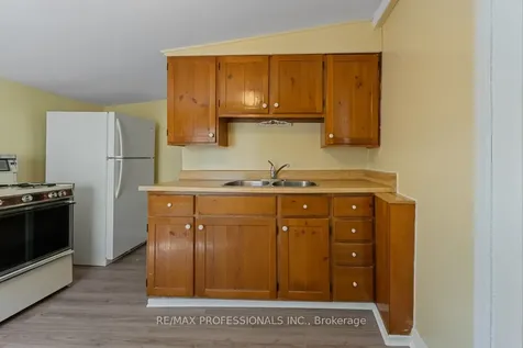 328 Donlands Avenue Toronto ON M4J 3R9