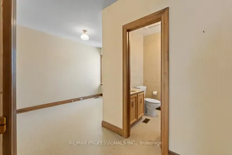 328 Donlands Avenue Toronto ON M4J 3R9