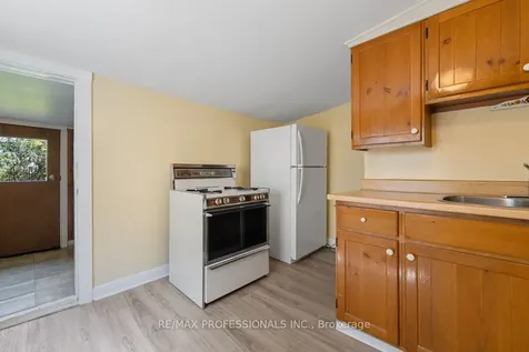 328 Donlands Avenue Toronto ON M4J 3R9