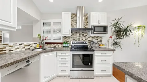 63 Lawson Road Toronto ON M1C 2J1