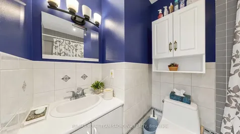 63 Lawson Road Toronto ON M1C 2J1
