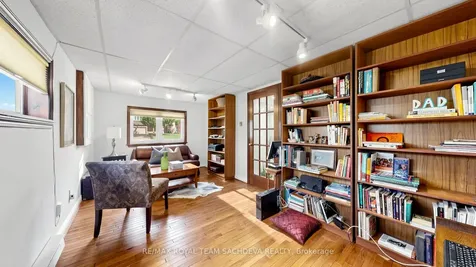 63 Lawson Road Toronto ON M1C 2J1