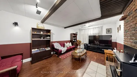 63 Lawson Road Toronto ON M1C 2J1