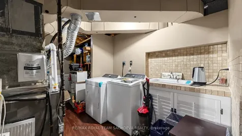 63 Lawson Road Toronto ON M1C 2J1