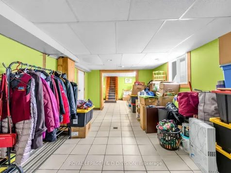 20 Glasgow Avenue Toronto ON M1K 1C1