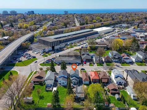 20 Glasgow Avenue Toronto ON M1K 1C1