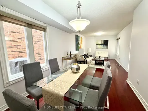 12 Grayson Crescent Toronto ON M1B 5B4