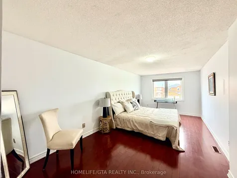 12 Grayson Crescent Toronto ON M1B 5B4