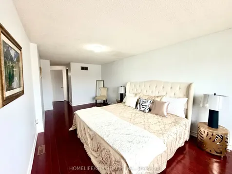 12 Grayson Crescent Toronto ON M1B 5B4