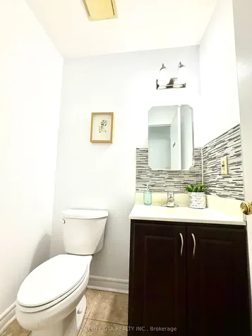 12 Grayson Crescent Toronto ON M1B 5B4