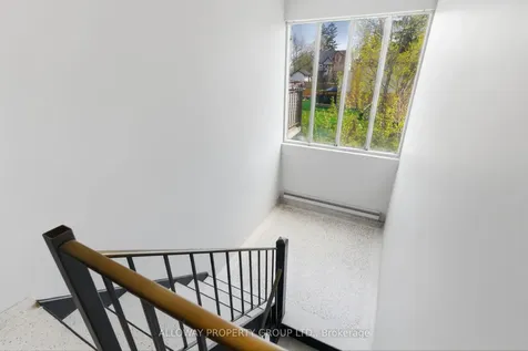 102 Front Street E Whitby ON L1N 1A1