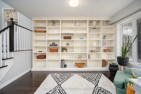 2396 Winlord Place Oshawa ON L1L 0B7