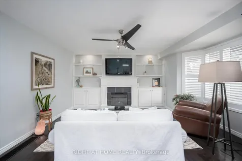 2396 Winlord Place Oshawa ON L1L 0B7