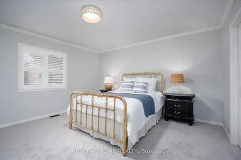 2396 Winlord Place Oshawa ON L1L 0B7