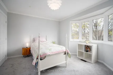 2396 Winlord Place Oshawa ON L1L 0B7