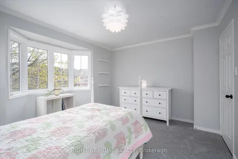 2396 Winlord Place Oshawa ON L1L 0B7