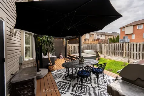 2396 Winlord Place Oshawa ON L1L 0B7