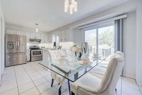256 Alexmuir Boulevard Toronto ON M1V 1T7