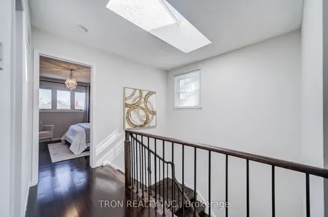 256 Alexmuir Boulevard Toronto ON M1V 1T7
