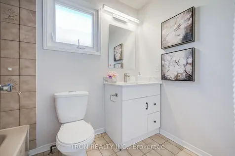 256 Alexmuir Boulevard Toronto ON M1V 1T7