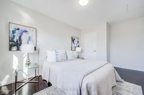 256 Alexmuir Boulevard Toronto ON M1V 1T7