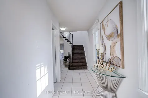 256 Alexmuir Boulevard Toronto ON M1V 1T7