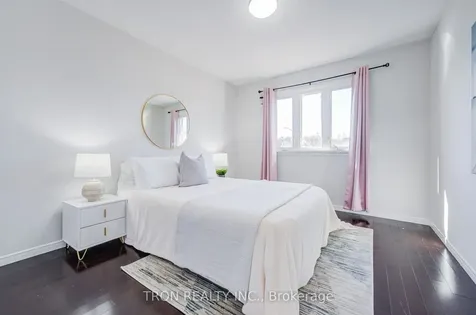 256 Alexmuir Boulevard Toronto ON M1V 1T7