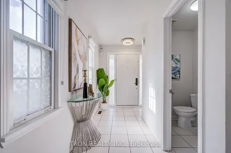 256 Alexmuir Boulevard Toronto ON M1V 1T7